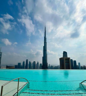 5st ar 4BR apt & full Burj Khalifa view